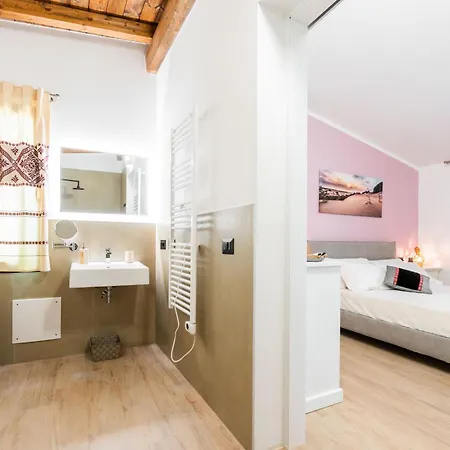 Su Carinniu Nocleg ze śniadaniem 3*
