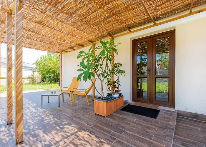 Su Carinniu Oda ve Kahvaltı