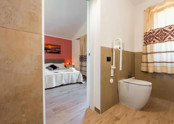 Su Carinniu Oda ve Kahvaltı 3*